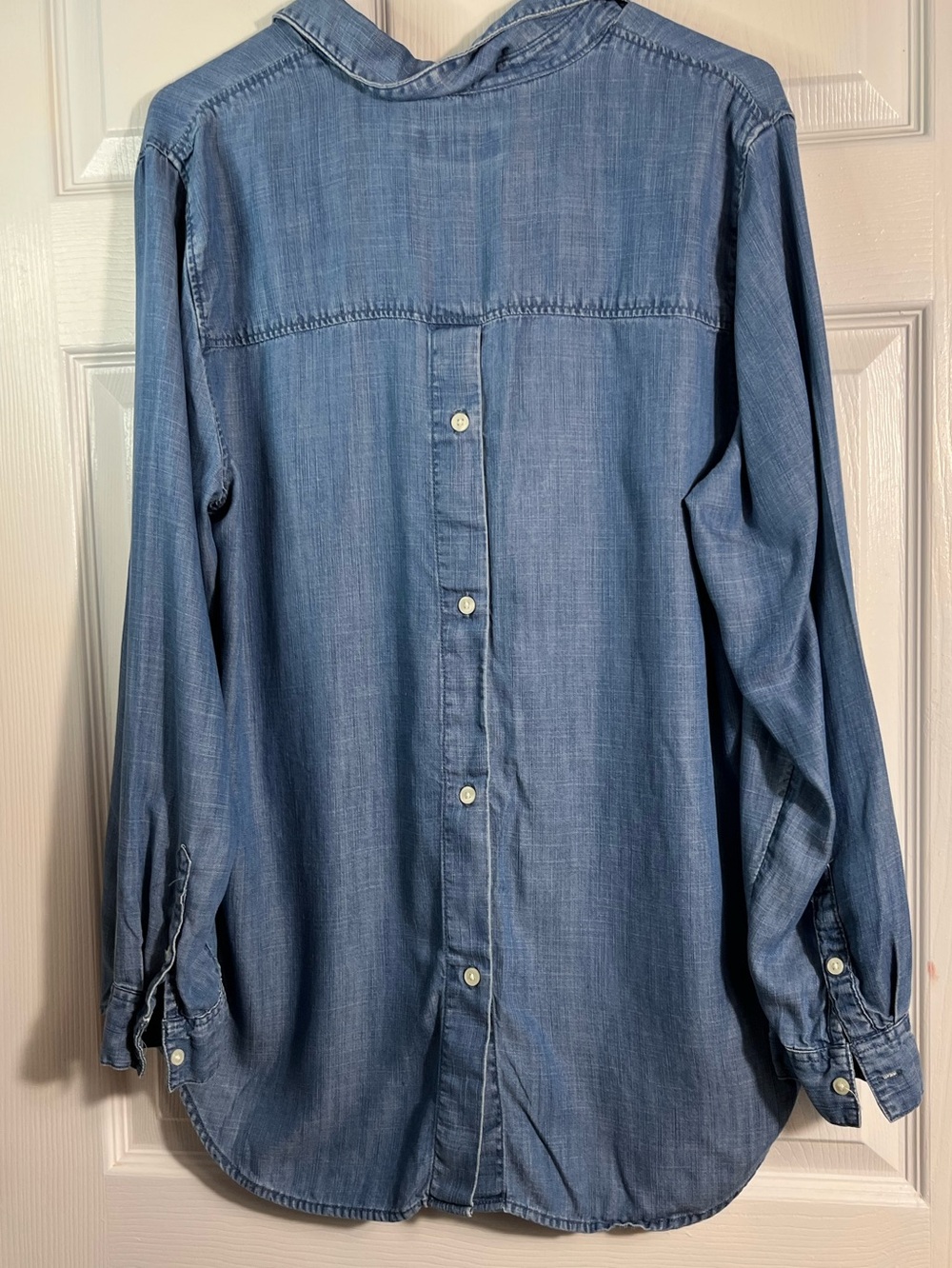 Banana Republic Back - Button Light Denim Shirt - Soft Blue Top L